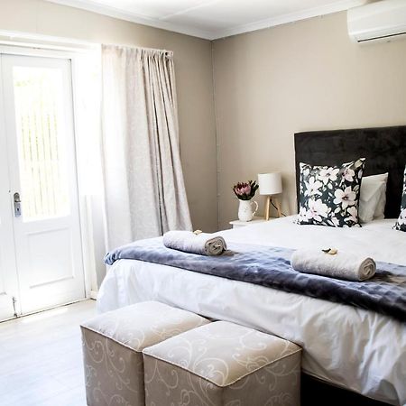 The Grey House Beaufort West Exterior foto